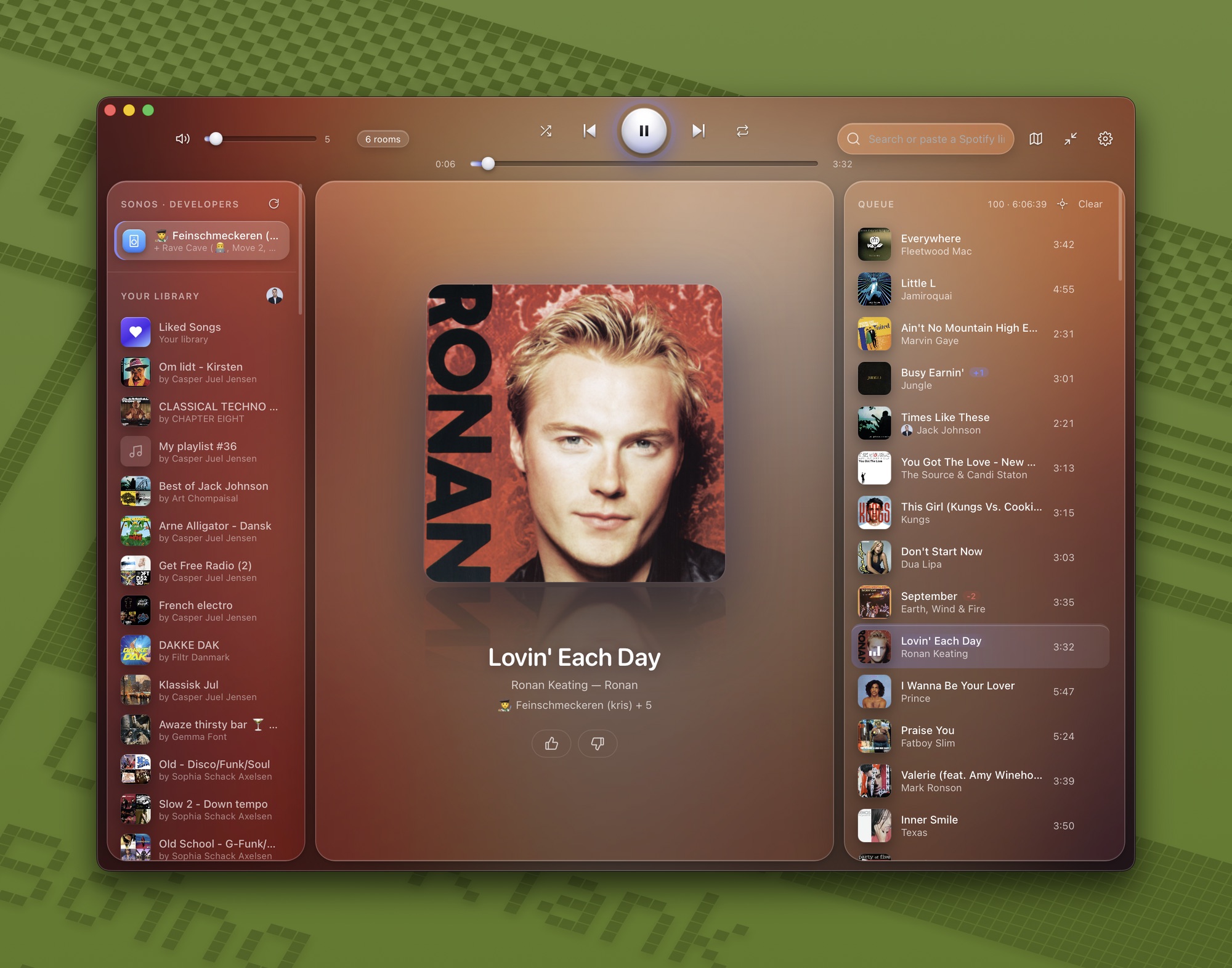 Sponos showing what's playing, the queue and Spotify playlists